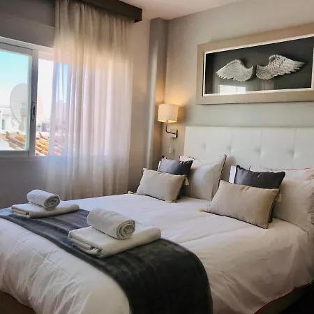 Luxury In Marina Apartment *
