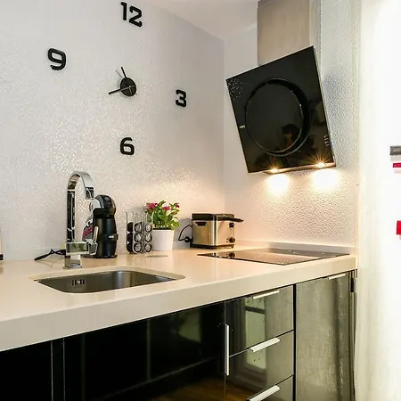 Luxury In Marina Apartment Benalmadena